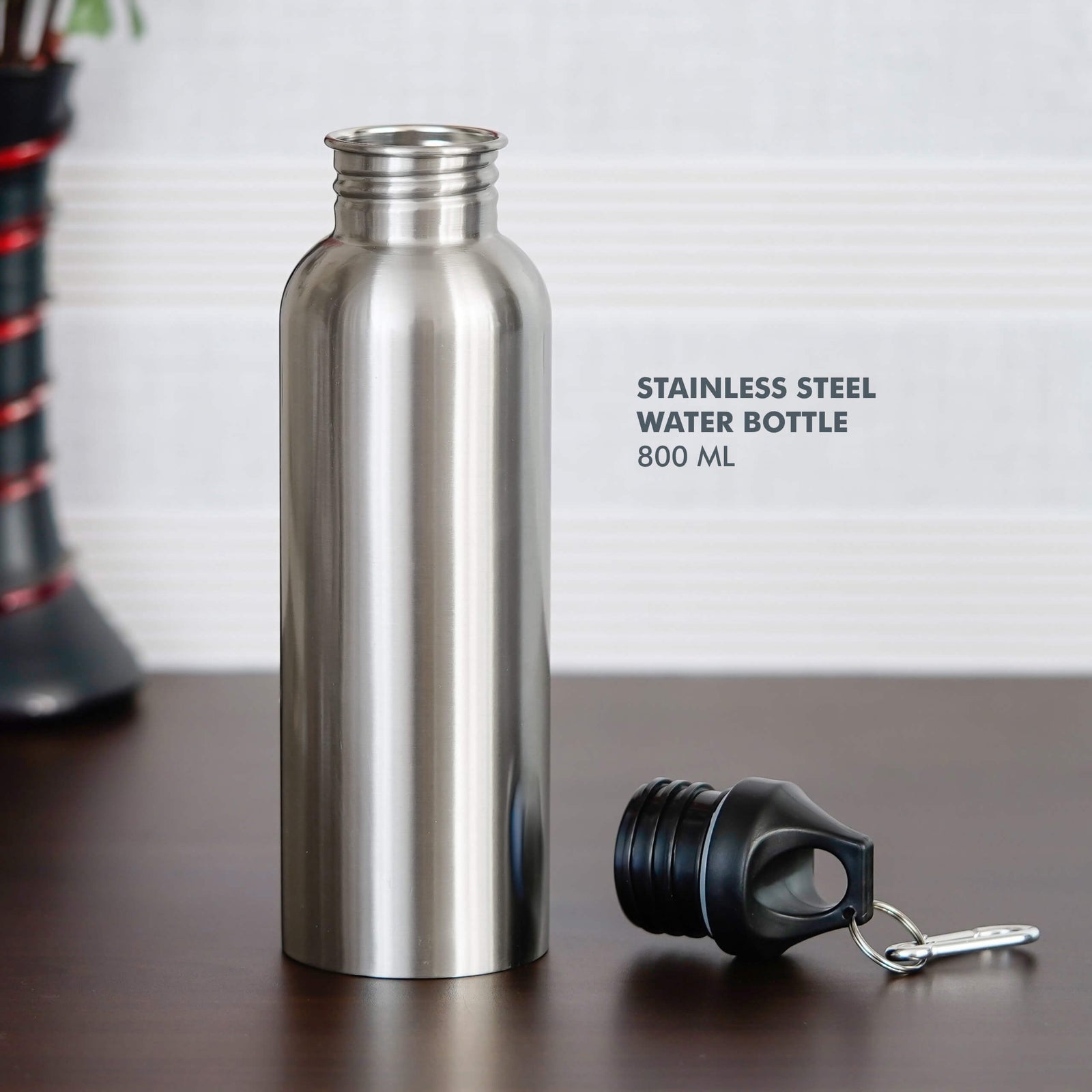 Customizable Silver Stainless Steel Bottle with Carabiner - 800 ML - product image 2