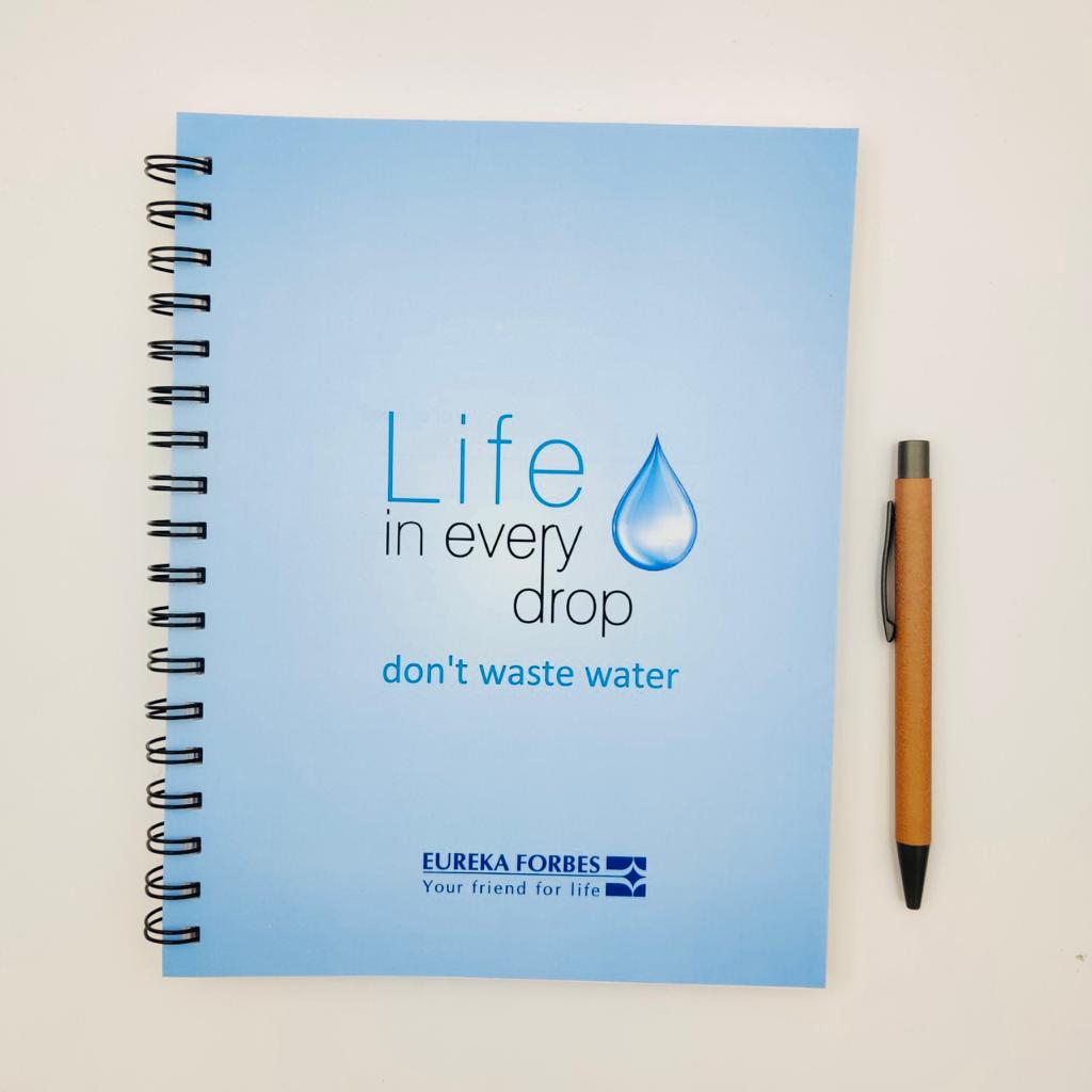 Eureka Wiro Notebook with raised UV - product image 3