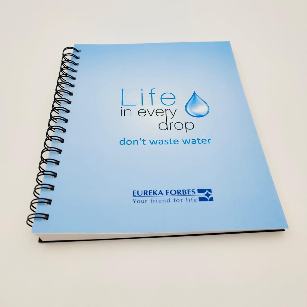 Eureka Wiro Notebook with raised UV - product image 4
