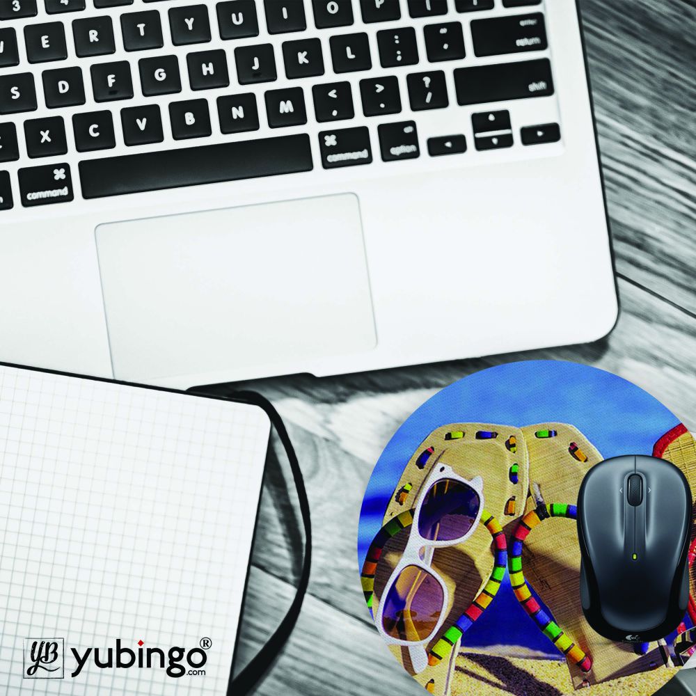 Cute Flip Flops On Beach Mouse Pad (Round)-Image4
