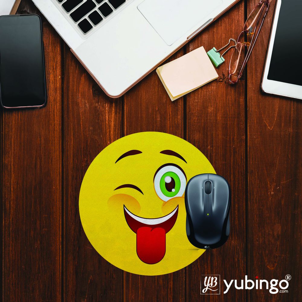 Winkey Smylie Mouse Pad (Round)-Image2