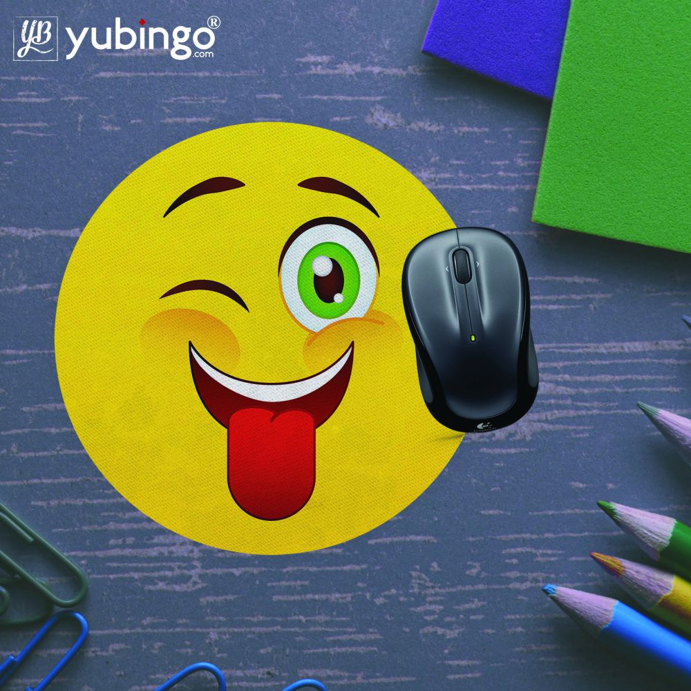 Winkey Smylie Mouse Pad (Round)-Image5
