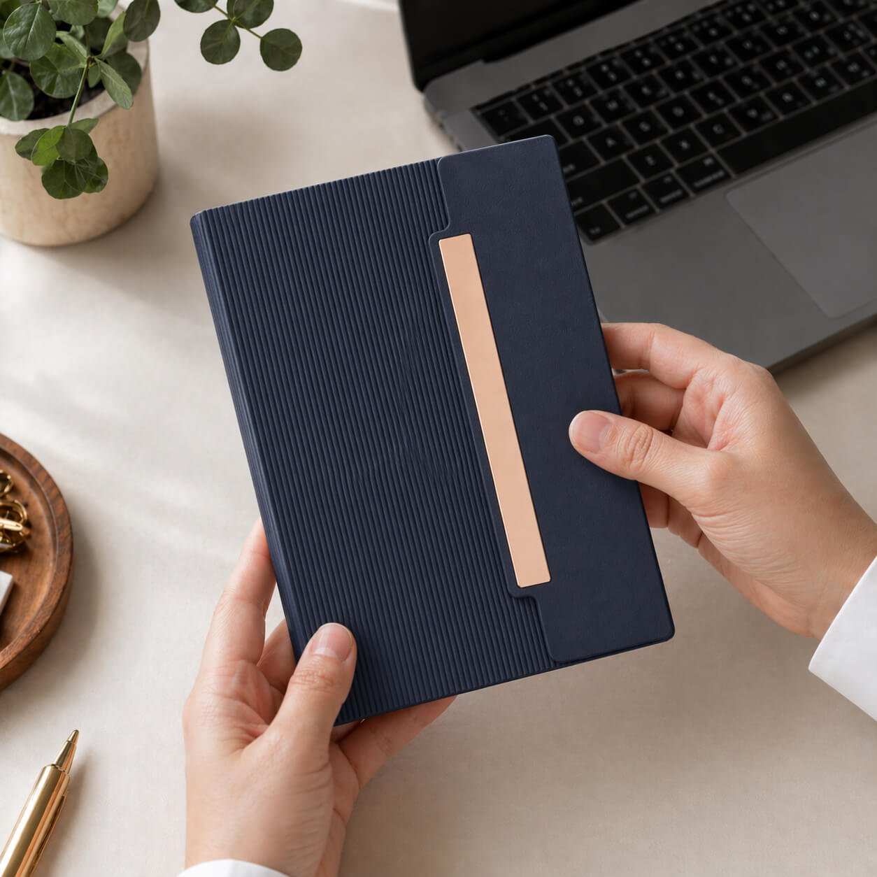 FoldBook Prime: A5 Notebook with magnetic flap closure & Metal Plate Blue — corporate gift