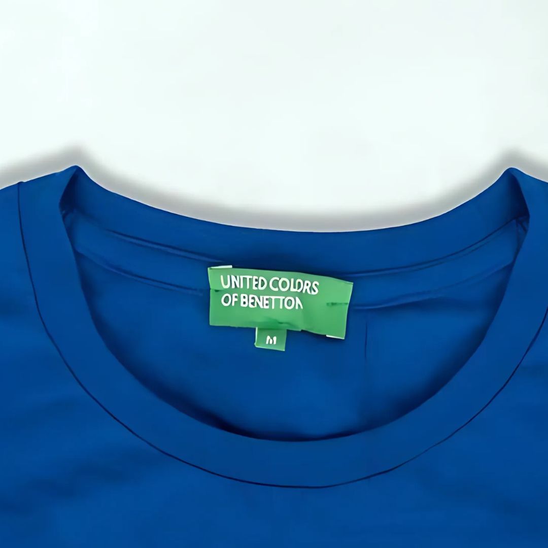 Sleeve close-up of Benetton royal blue men’s cotton T-shirt