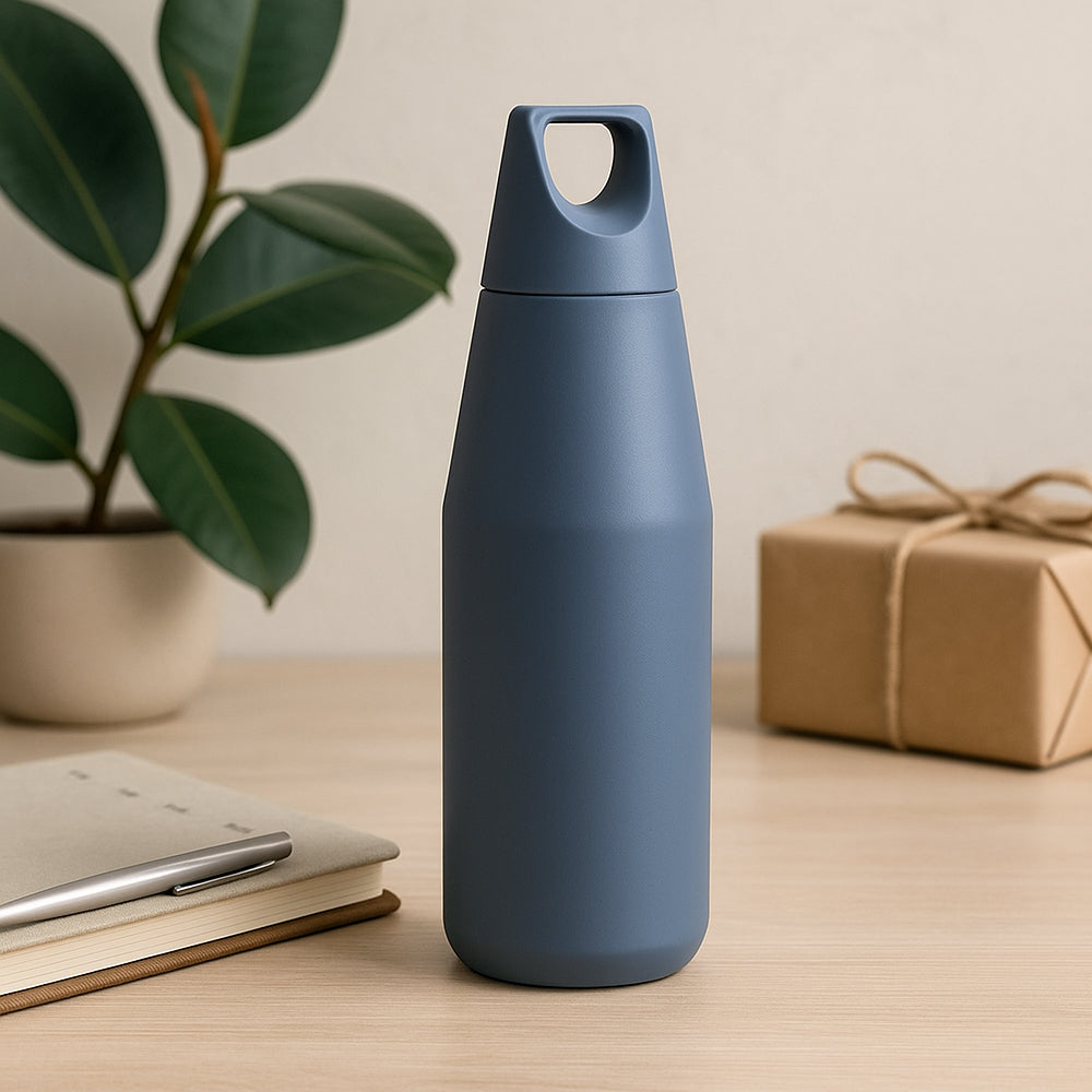Premium 580ml stainless steel water bottle with matte blue finish, durable 316 SS for everyday and corporate use