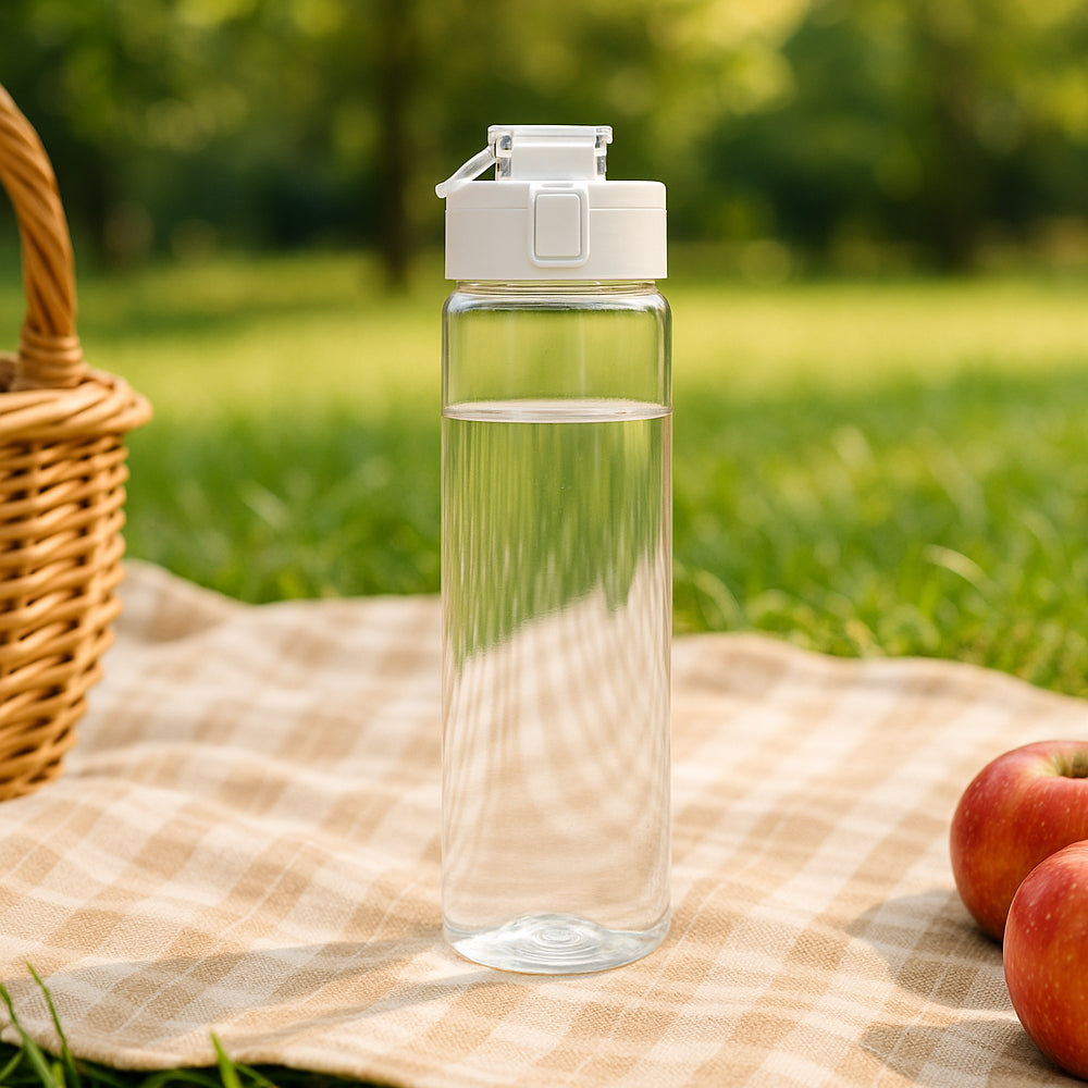 BPA-free 750ml plastic water bottle with flip-top lid