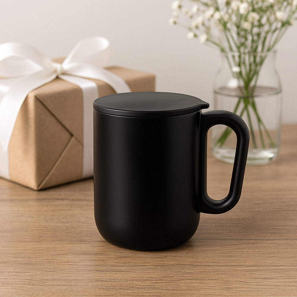 Black stainless steel mug with lid – premium drinkware for everyday and gifting use