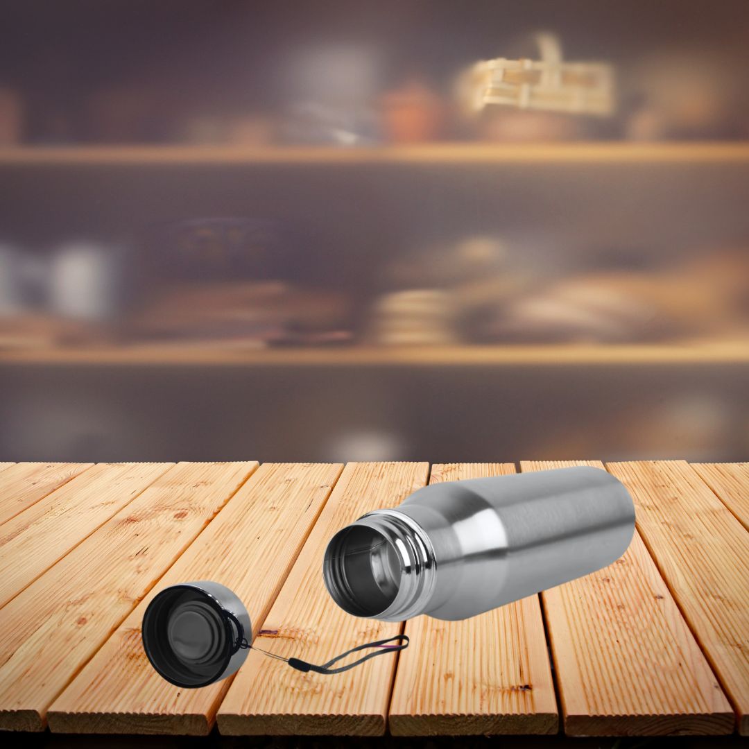 Stainless steel bottle with leakproof cap opened