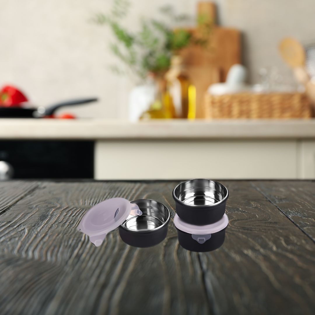 Stainless steel microwaveable food containers with airtight lids