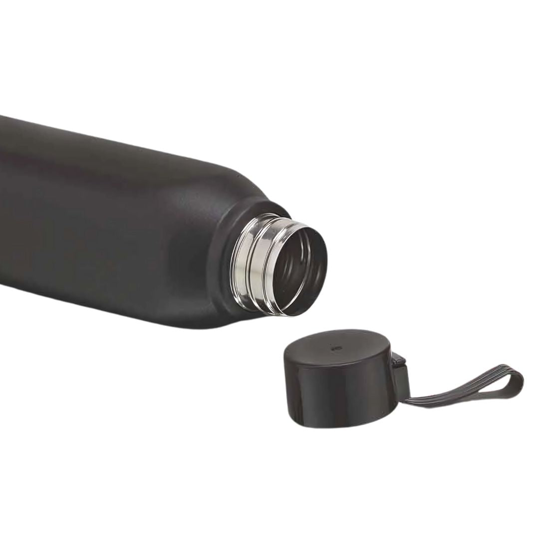 Square insulated steel bottles in black, 750ml capacity