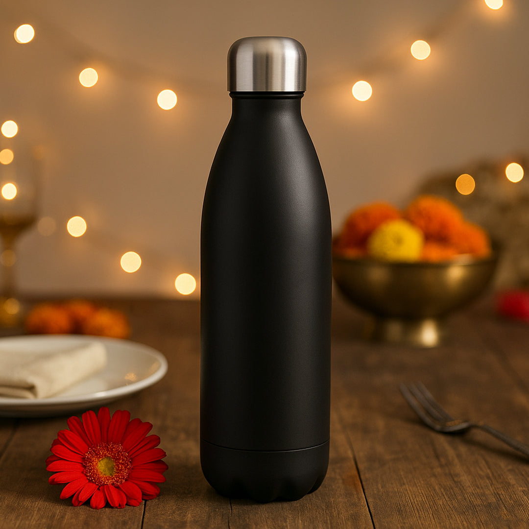 Cola 1000 ml black vacuum flask with silver cap, sleek design