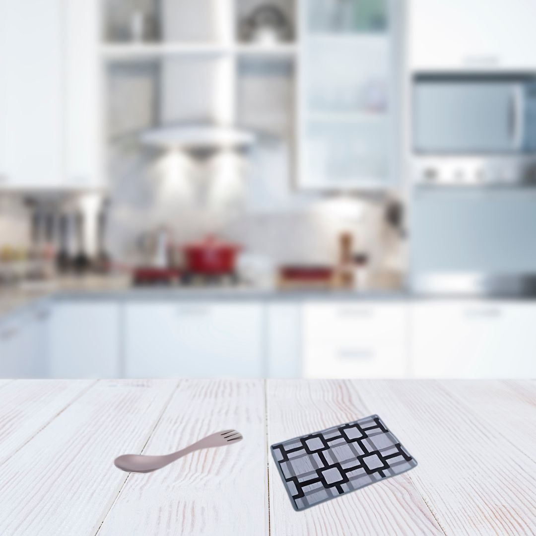 Reversible stainless steel fork and waterproof tablemat from Zippy Nova lunch box set