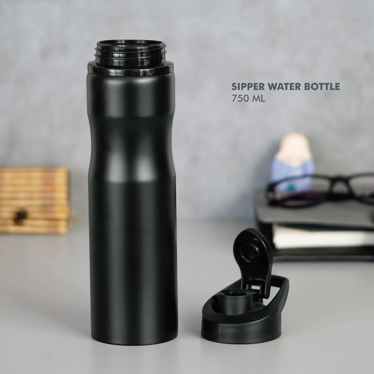 Customizable Black Sipper Bottle - 750 ML