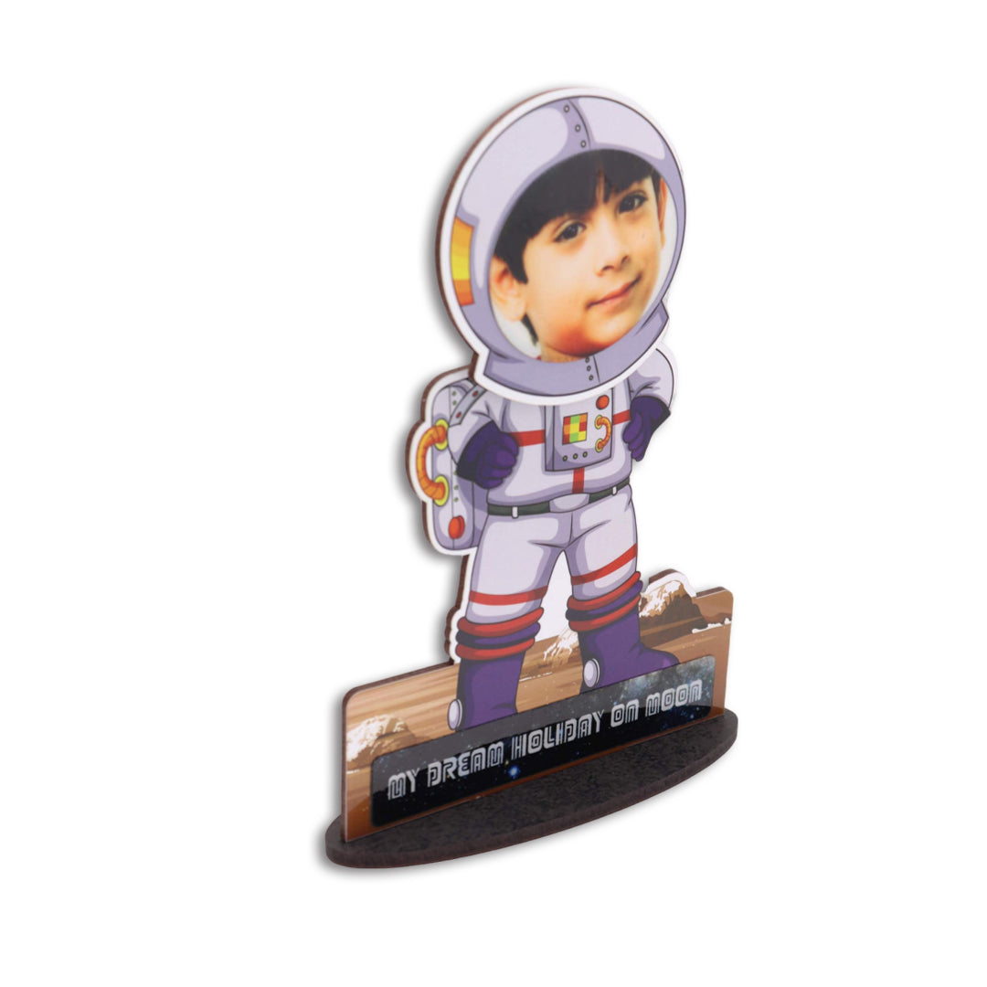 Astronaut Fun Cut-Out with Shaking Head