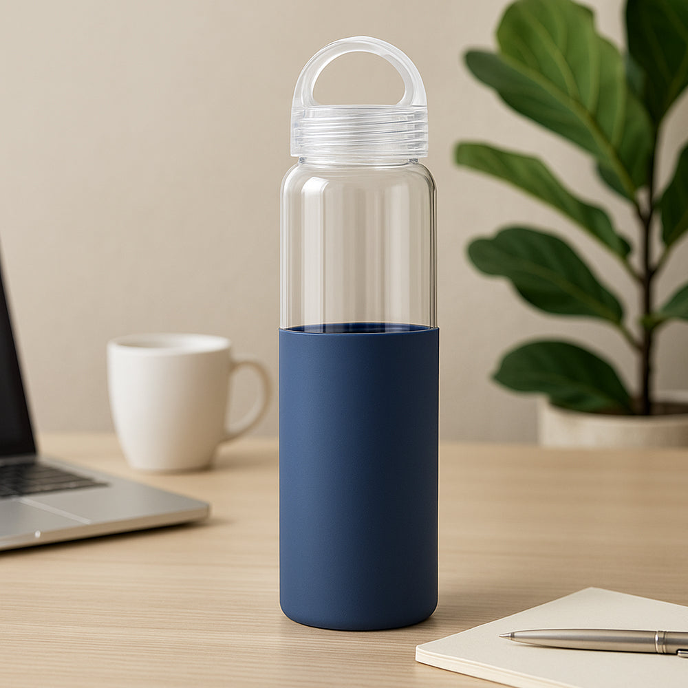 750ml borosilicate glass water bottle with blue silicone sleeve – eco-friendly drinkware