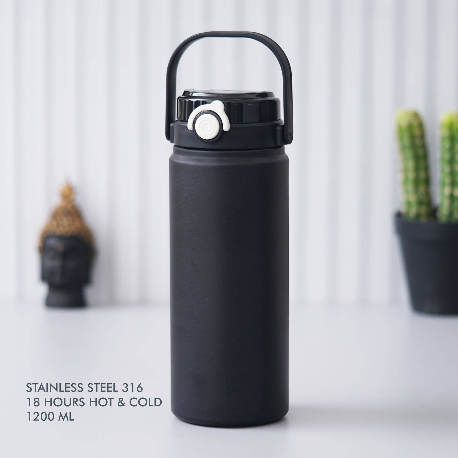 Black Stainless Steel Bottle - Perfect for Hydration