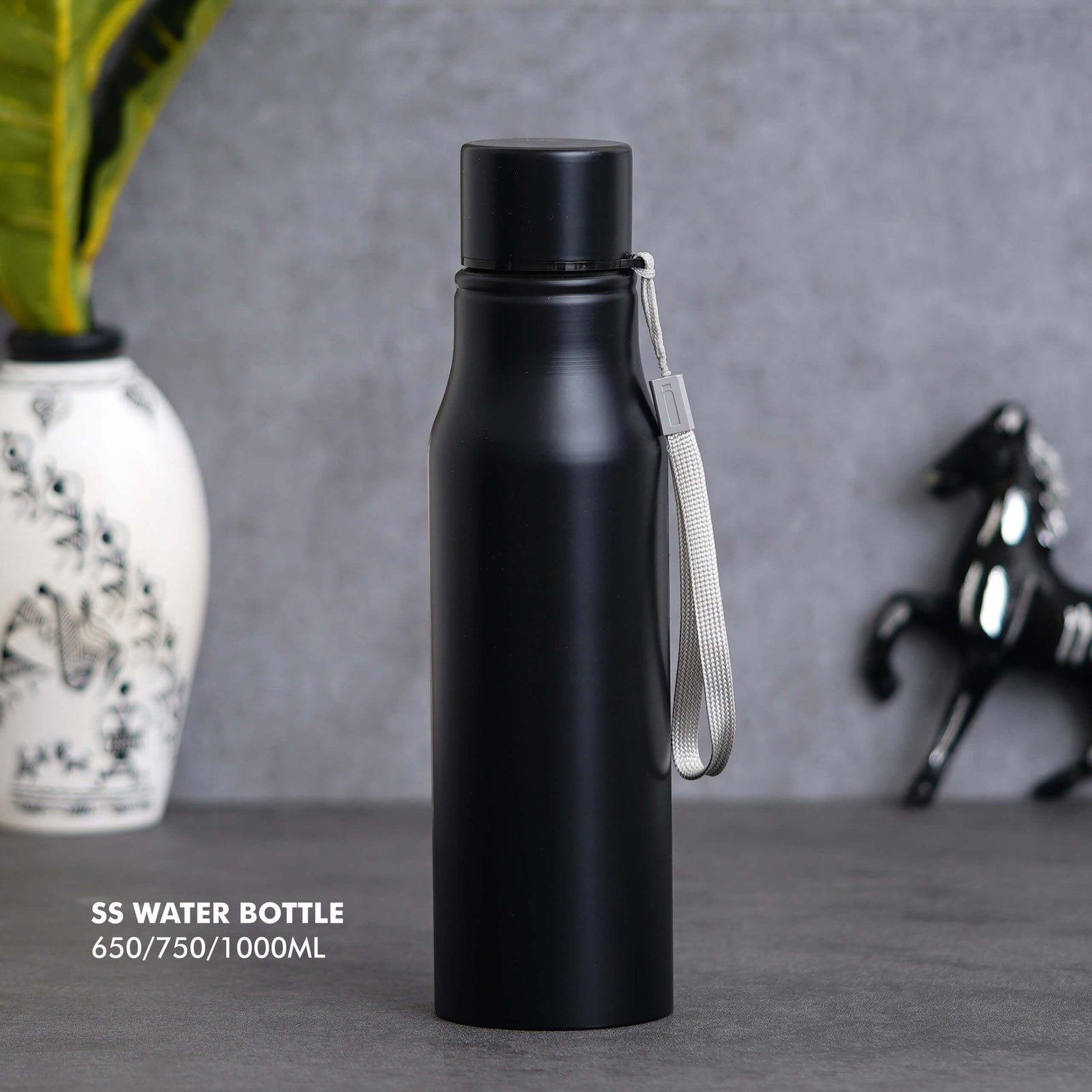 Customizable Black Stainless Steel Bottle - Ideal for On-the-Go Hydration
